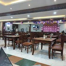 Baba Family Restaurant C/O- Hotel Shakti & Banquets