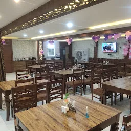 Baba Family Restaurant C/O- Hotel Shakti & Banquets