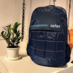 BAG BOUNTY ( American tourister, safari, delsey, skybags, vip and more)