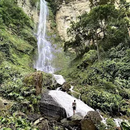 Baktlai Waterfall - বাকত্লাই জলপ্রপাত