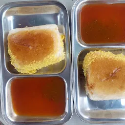 Balaji Dabeli And Live Vadapav