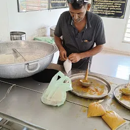 Balaji Samosa & Bhojnalay