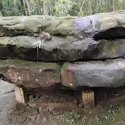 Balancing Rock of Mawlynnong