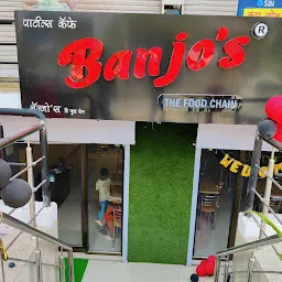 Banjo's The Food Chain | Best fast food in Jalgaon | Pizza | Burger | Sandwich | Momos |Cold Coffee