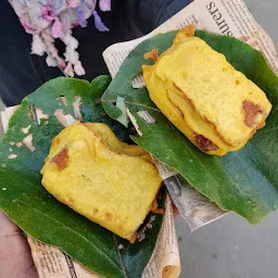 Banne Kha k Bread Pakode