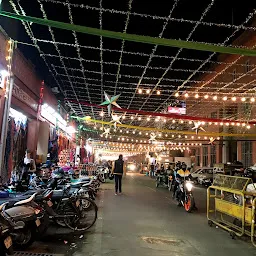 Baradia Market, Johari Bazar