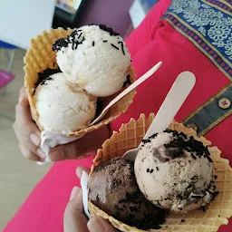 Baskin Robbins