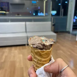 Baskin Robbins gulmohar colony Bhopal