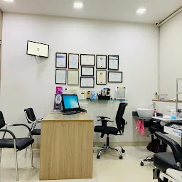 Bhaskar EyeCare - Eye Specialist Hospital/Clinic in Ghodbunder Road, Thane