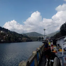 Bhimtal Daat Parking Lot