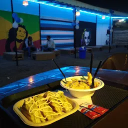 Bhukkus Cafe (KANADIYA Road)