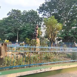 Bidhan Statue - Golapbag