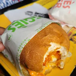 Biggies Burger :Soubhagya Nagar (Bhubaneswar)