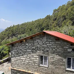 Binsar Jungle House