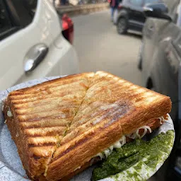 BOMBAY BHEL & SANDWICHES