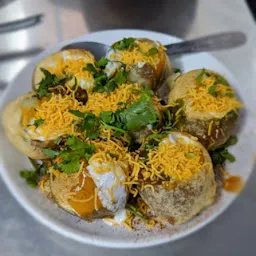 Bombay Chat bhelpuri since 1960