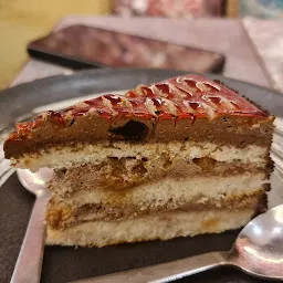 Amritsar's famous European bakery and cafe, Bon Gateau is now open at  Sector 7, Chandigarh. Contact us for lease options at Chandigarh… |  Instagram