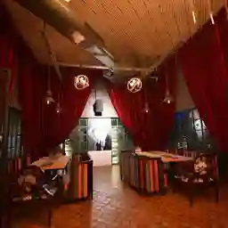 Bon's Adda - Garden Cafe | Best Clubs in Amritsar