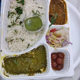 BOX8- Desi Meals | Order Food Online