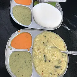 Brahmins thatte idli