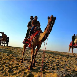 Burj Al Jaisalmer Luxury desert camp in Sam sand dunes