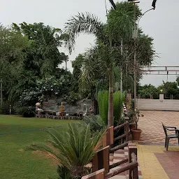 C.M. Marriage Garden