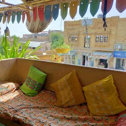 Cafe+ Best Restaurant & Cafeteria in Jaisalmer