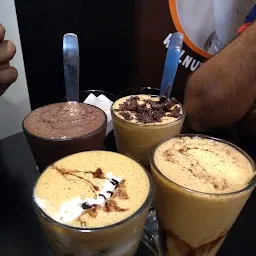 Café Crème - Kalyan (Jain Society)