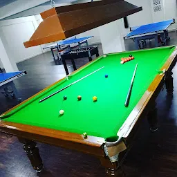 Cafe Redbull pool snooker play station 5 gaming zone