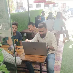 Cafe Roadside Bros