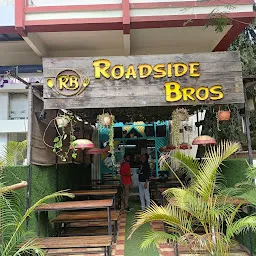 Cafe Roadside Bros