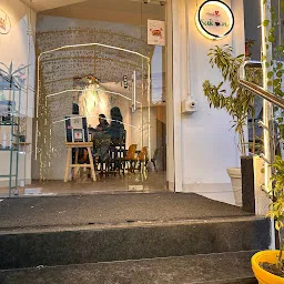 Cafe Sukun - The Peace Cafe ( sukoon cafe in palasia)