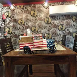 Cafe Wheelz da chakkar - Cafe In Faridabad