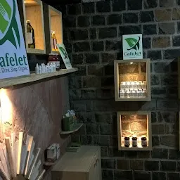 Cafelet - Organic Cafe & Outlet