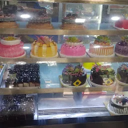 Cake Hut - Industrial Area Restaurant, Industrial Area, Sharjah -  Menupages.ae