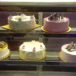 Cake's and Cafe