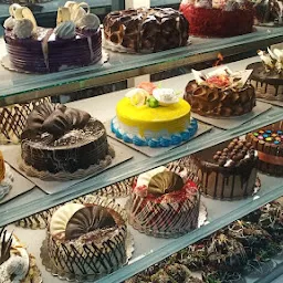 CAKE SQUARE BAKERY