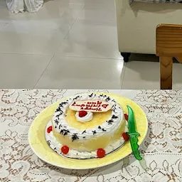 Red Velvet Birthday Cake | Eggless & Free Delivery