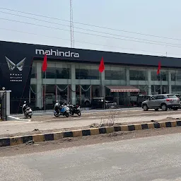 car&bike (by Mahindra First Choice) Auto Centre - Bilaspur