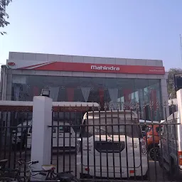 car&bike (By Mahindra First Choice) Deep Automobiles - Azamgarh