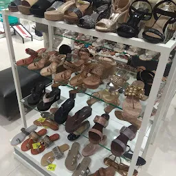 Catwalk shoes store deals near me