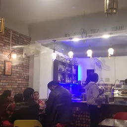 Chai Sutta Bar Palampur