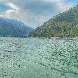 Chamera Dam & Reservior