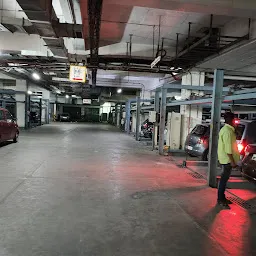 Chandra Mall Car Parking