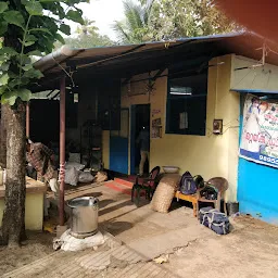 Chandranpilla Restaurant( ചന്ദ്രൻ പിള്ള ഹോട്ടൽ)