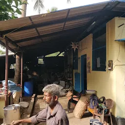 Chandranpilla Restaurant( ചന്ദ്രൻ പിള്ള ഹോട്ടൽ)