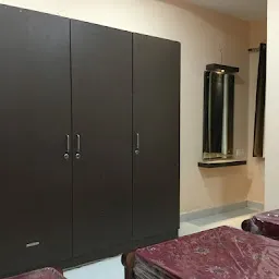 Chandu Luxury COLIVING |Studio Apartments kondapur Gachibowli/service apartment in sudharshan nagar