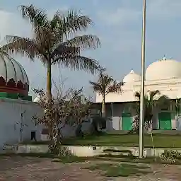 Dargah Char Qutub Hansi (Tomb of four Qutubs)