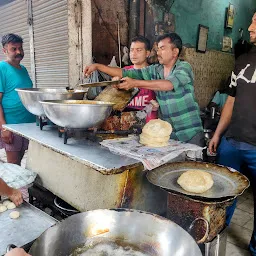 Chattru Channe Bhature Wale