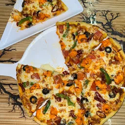 Cheelizza India Ka Pizza